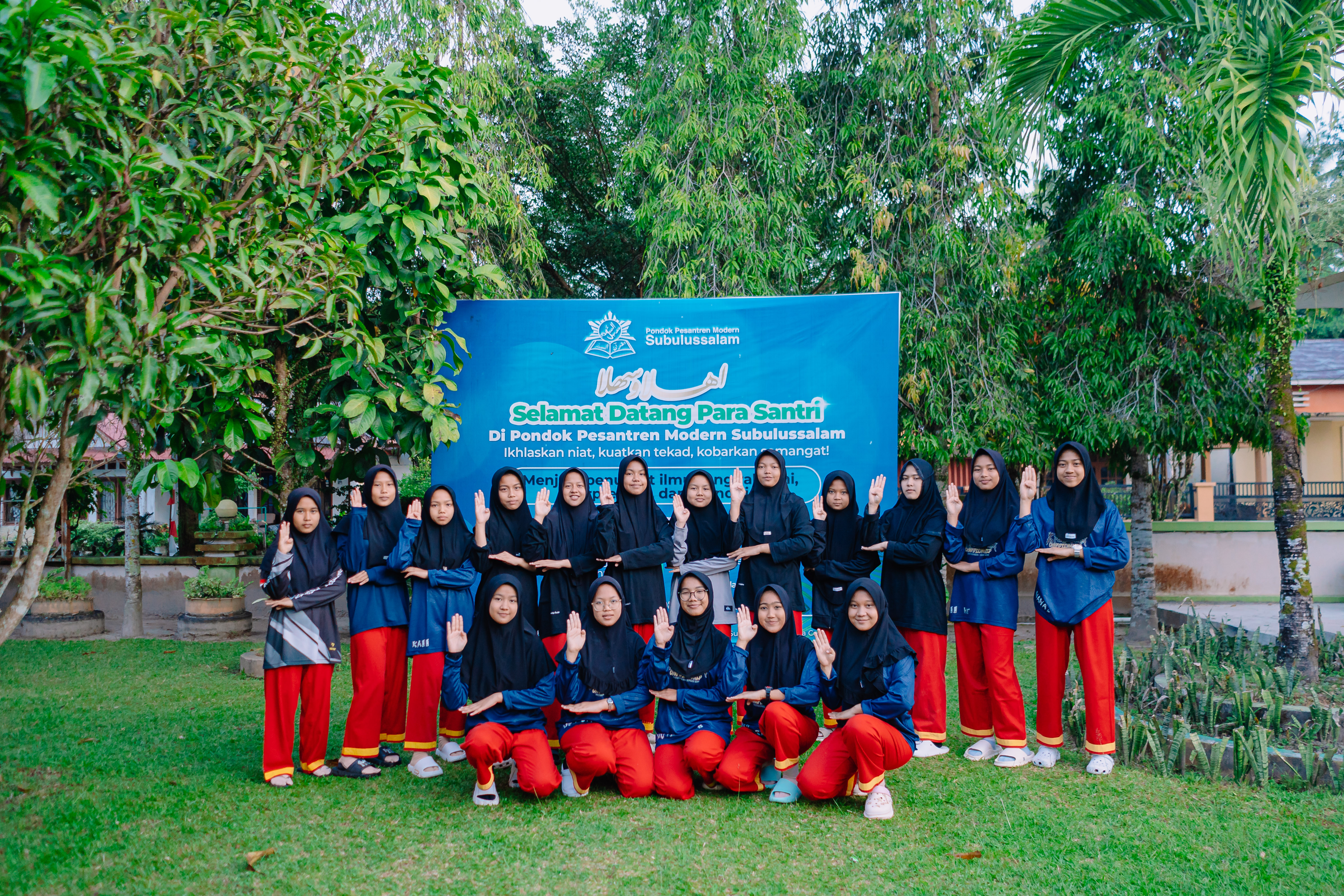 Latihan Tapak Suci Puteri